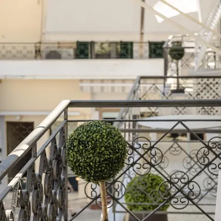 Etoile Luxury * أرغوستولي