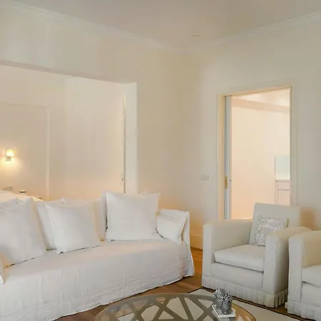 Etoile Luxury ארגוסטולי