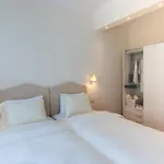 Etoile Luxury *