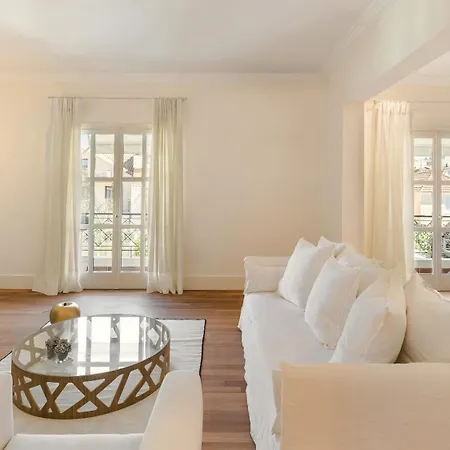 Etoile Luxury
